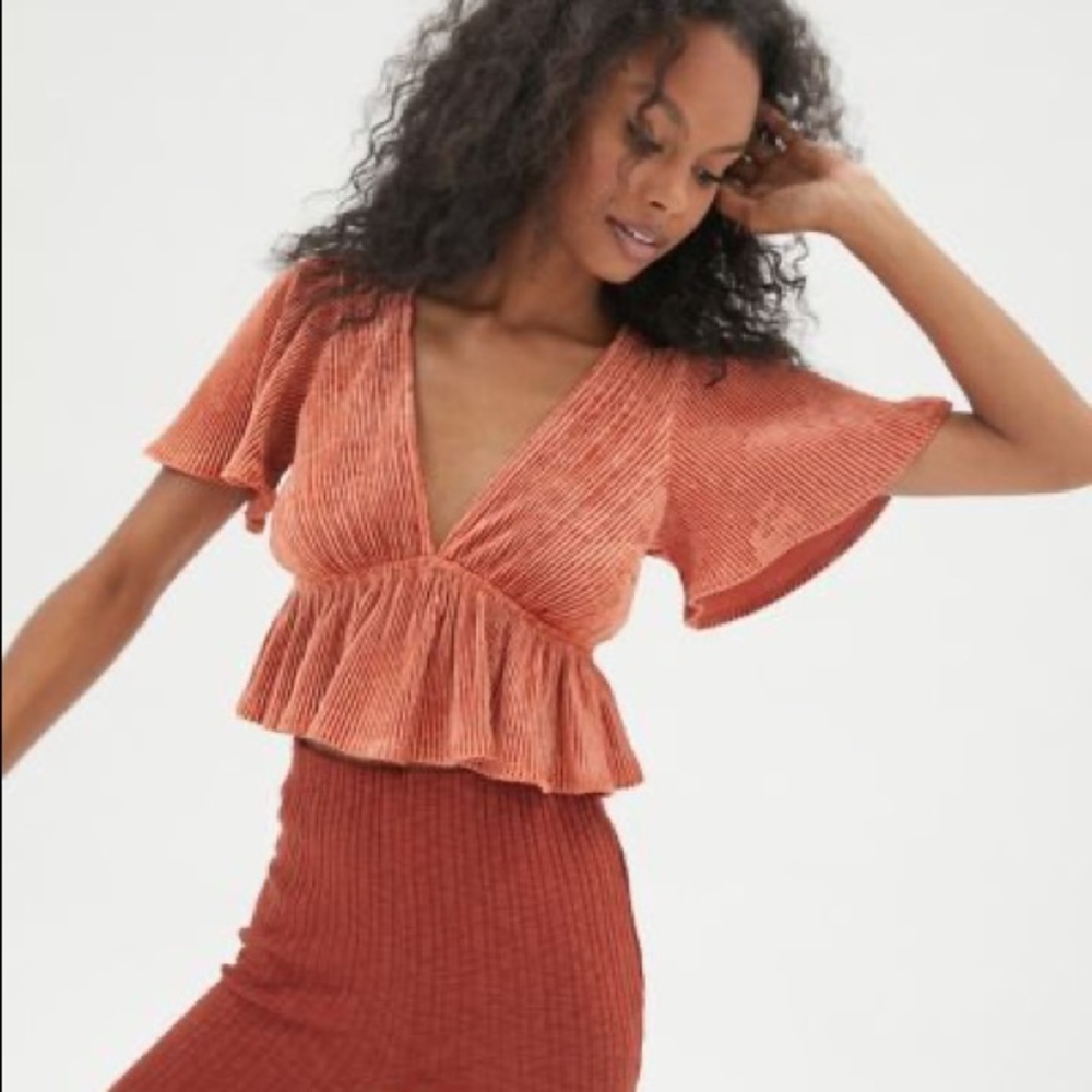 BRAND NEW Urban Outfitters Smitten Ribbed Babydoll Top